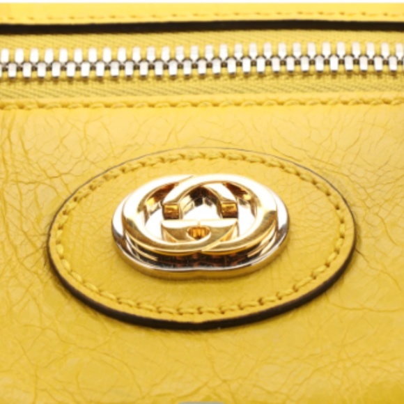 Gucci - Interlocking GG Small Convertible Duffle Bag in Crinkle Yellow Leather - Picture 15 of 16
